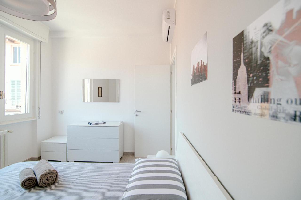 Bright Home - The House Of Travelers 코모 외부 사진