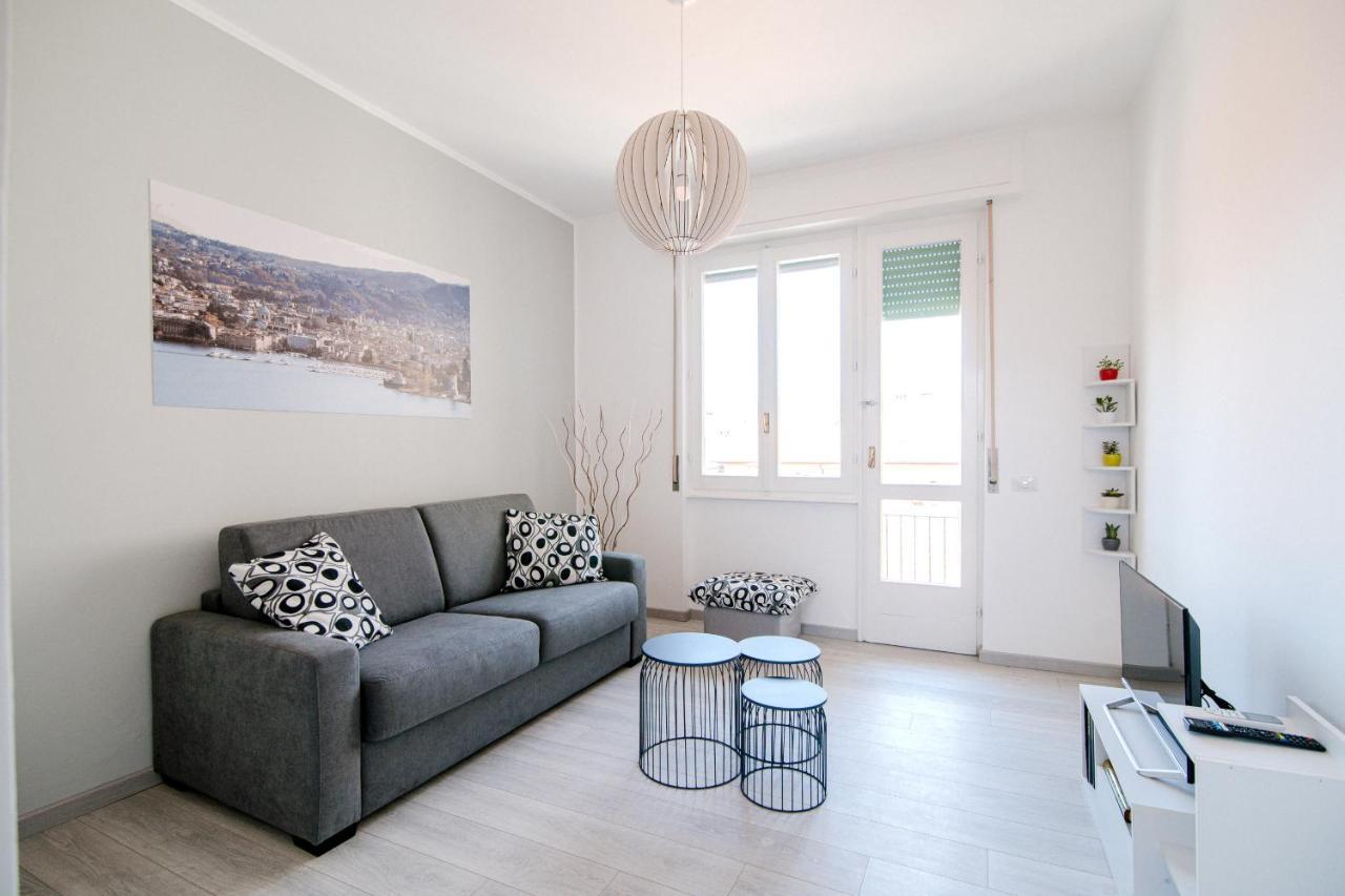 Bright Home - The House Of Travelers 코모 외부 사진