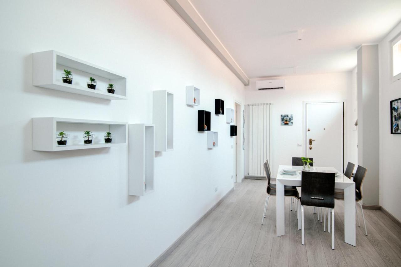 Bright Home - The House Of Travelers 코모 외부 사진
