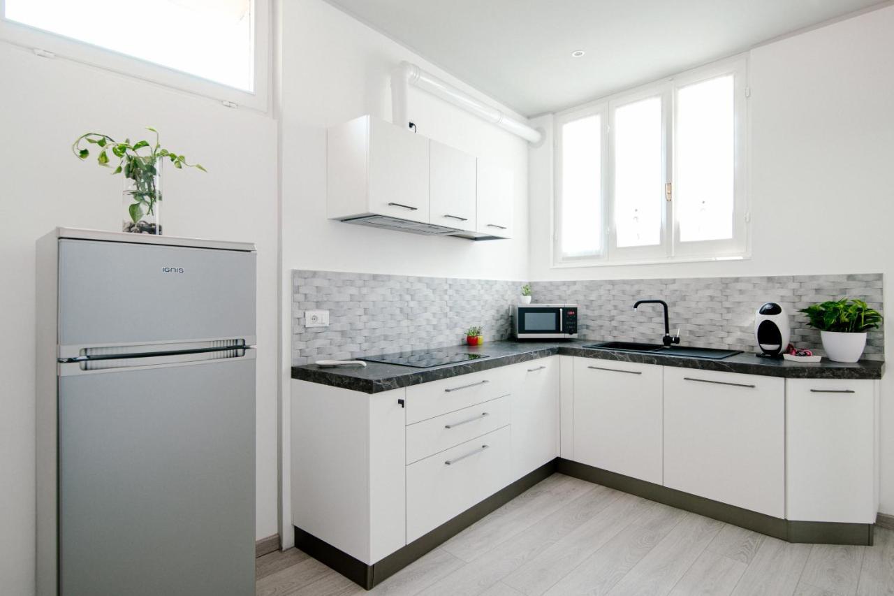 Bright Home - The House Of Travelers 코모 외부 사진